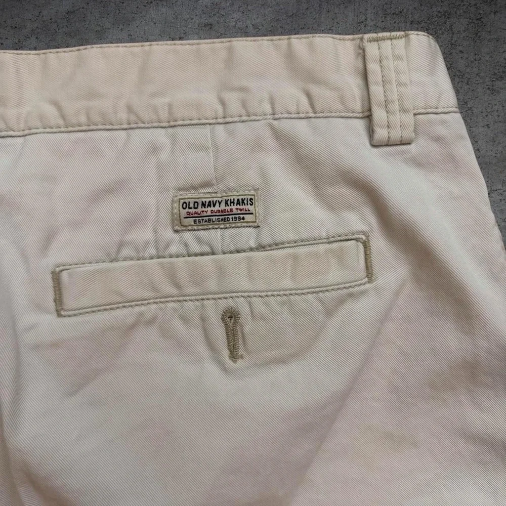 Vintage 00's Old Navy Khaki Shorts Size 38 Skate Surf Minimalist Preppy Golf